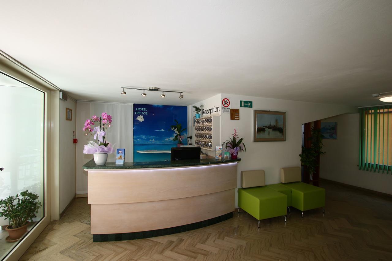 Hotel Tre Assi Rímini Exterior foto